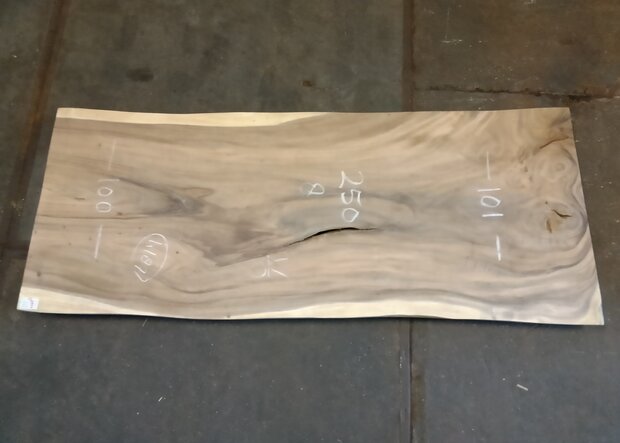 I8