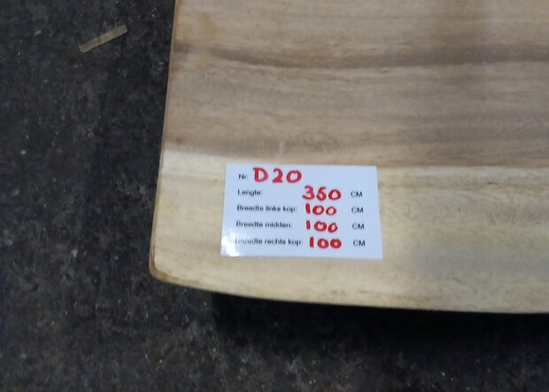 D20
